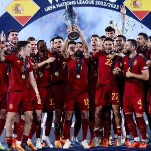 C7娱乐-四大洲杯篮球赛,各国球队角逐激烈比赛